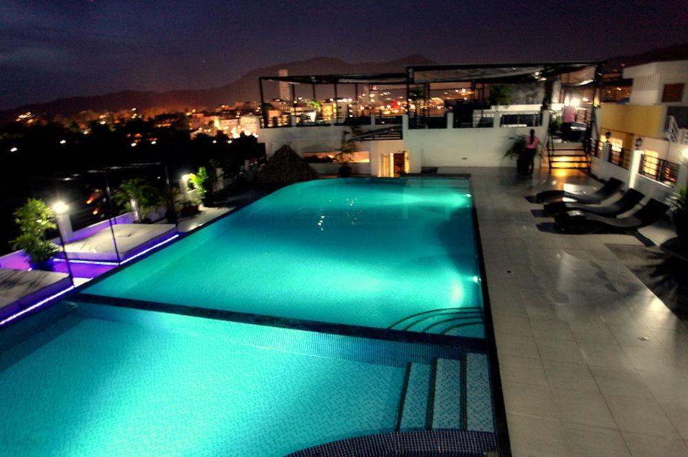 Malin Patong Hotel Bagian luar foto
