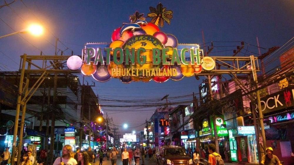 Malin Patong Hotel Bagian luar foto