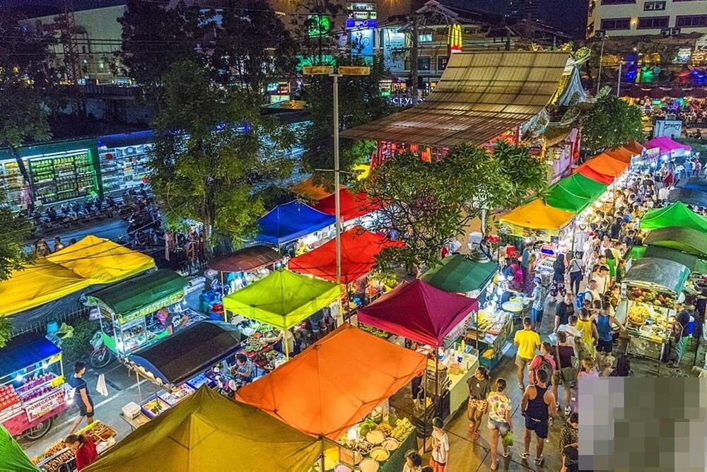 Malin Patong Hotel Bagian luar foto