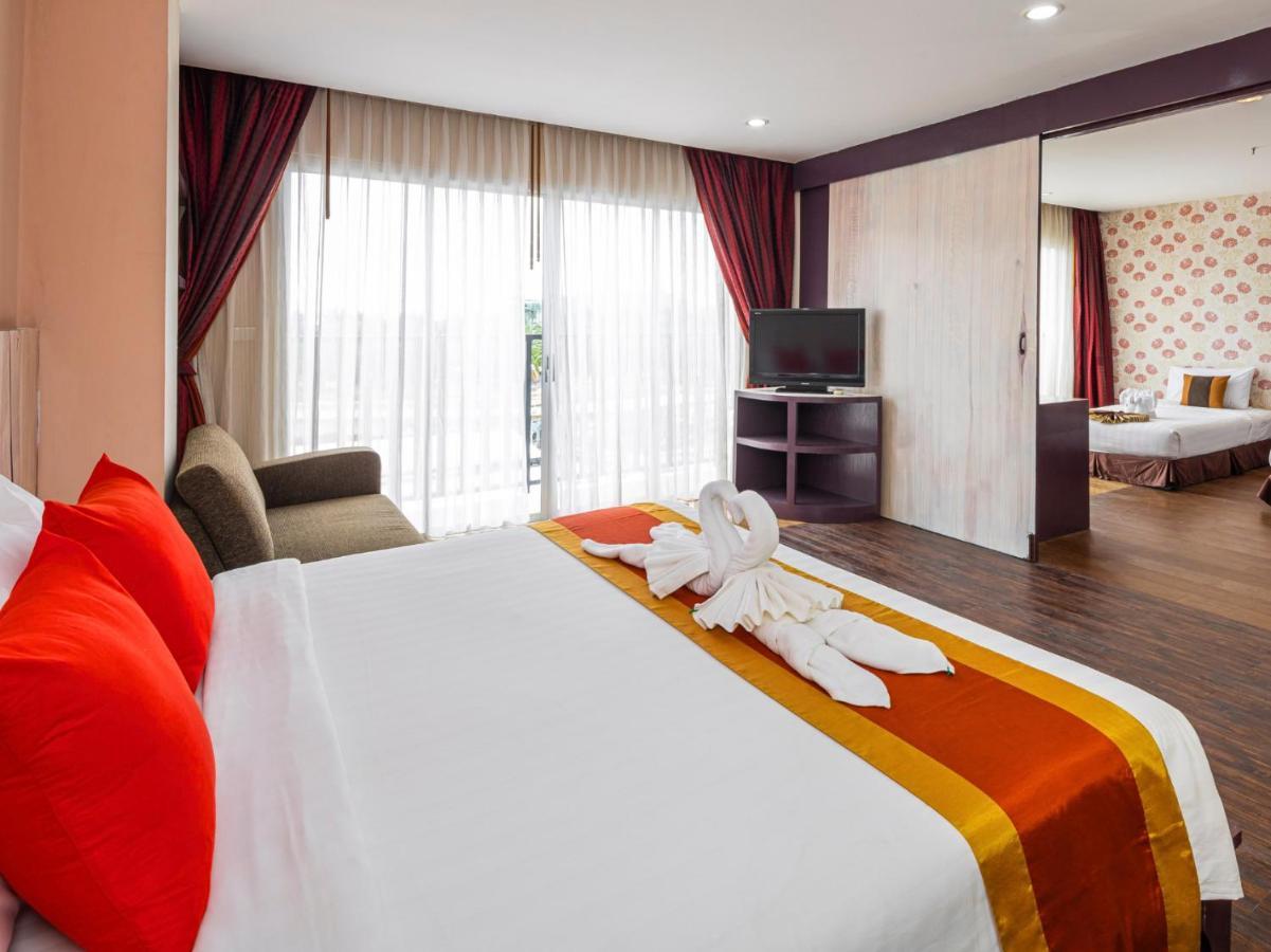 Malin Patong Hotel Bagian luar foto