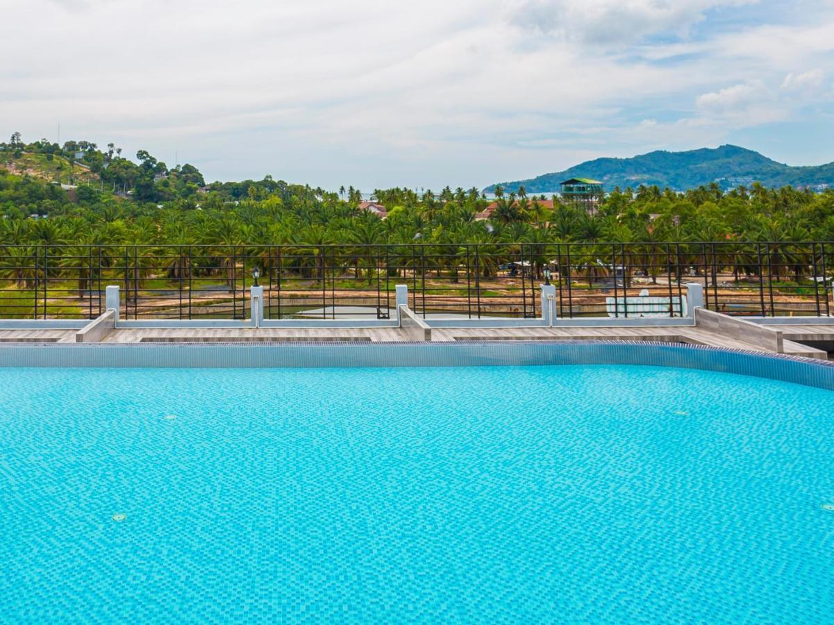 Malin Patong Hotel Bagian luar foto