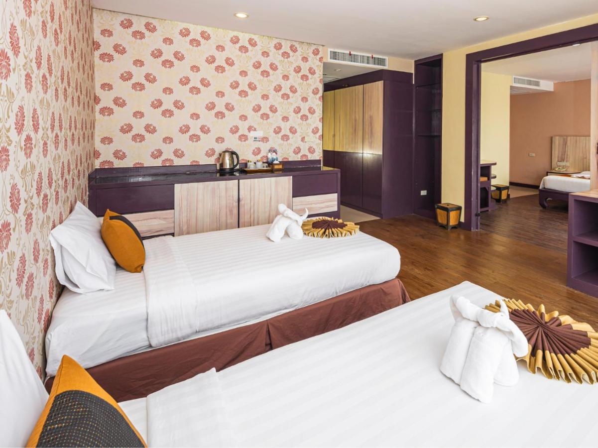Malin Patong Hotel Bagian luar foto